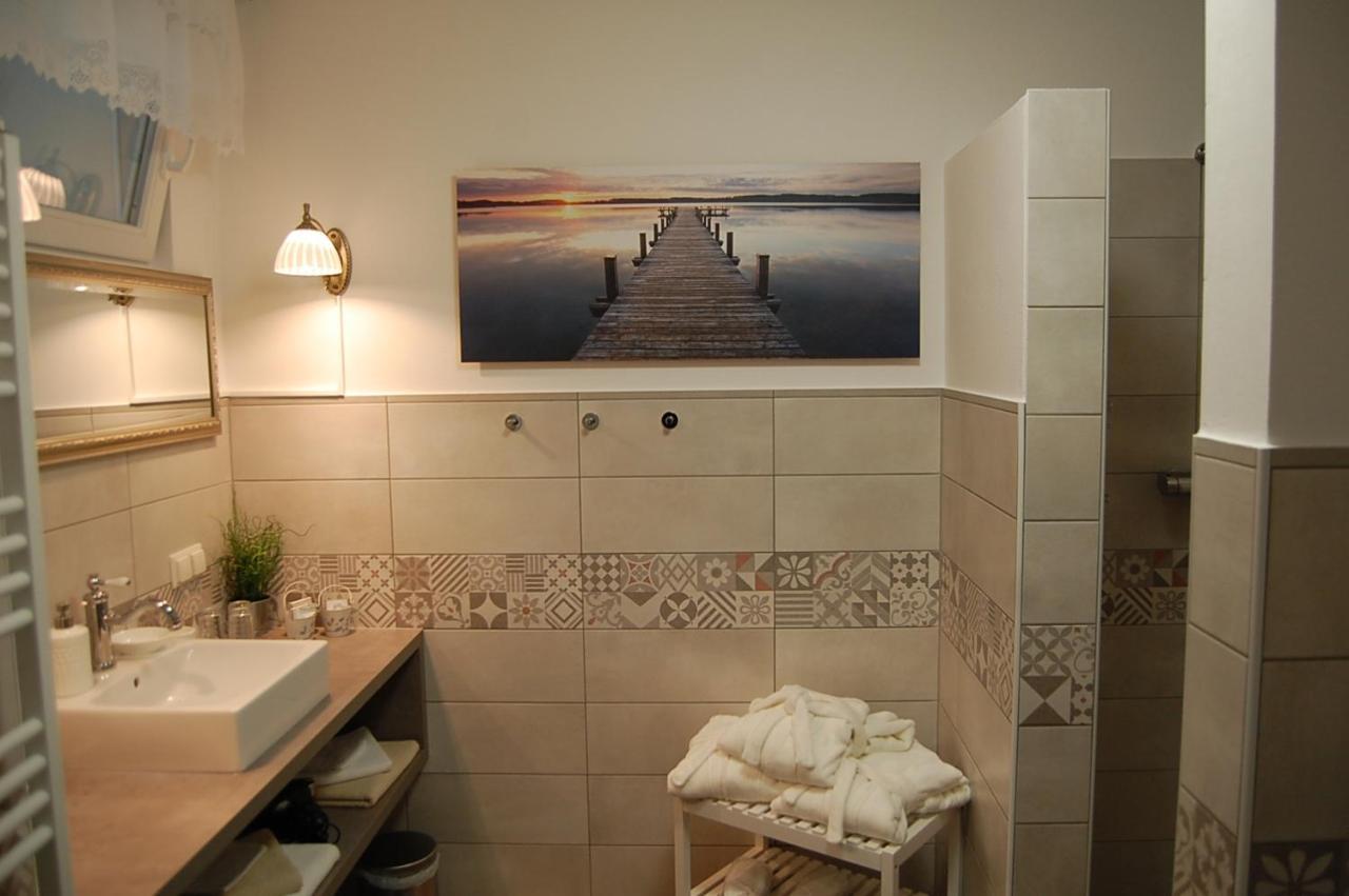 Ferienwohnung Weingut Krikler Weiden am See Exterior foto